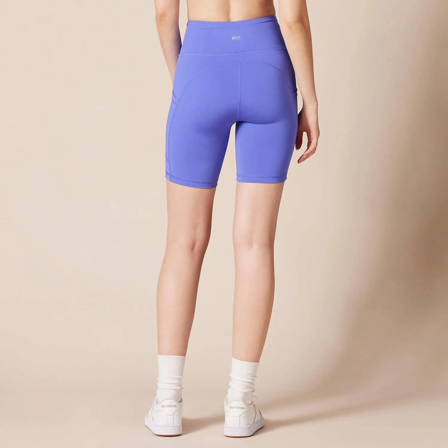 Amazon Essentials Women's Active Sculpt High Rise 7 Bike Shorts with Pockets